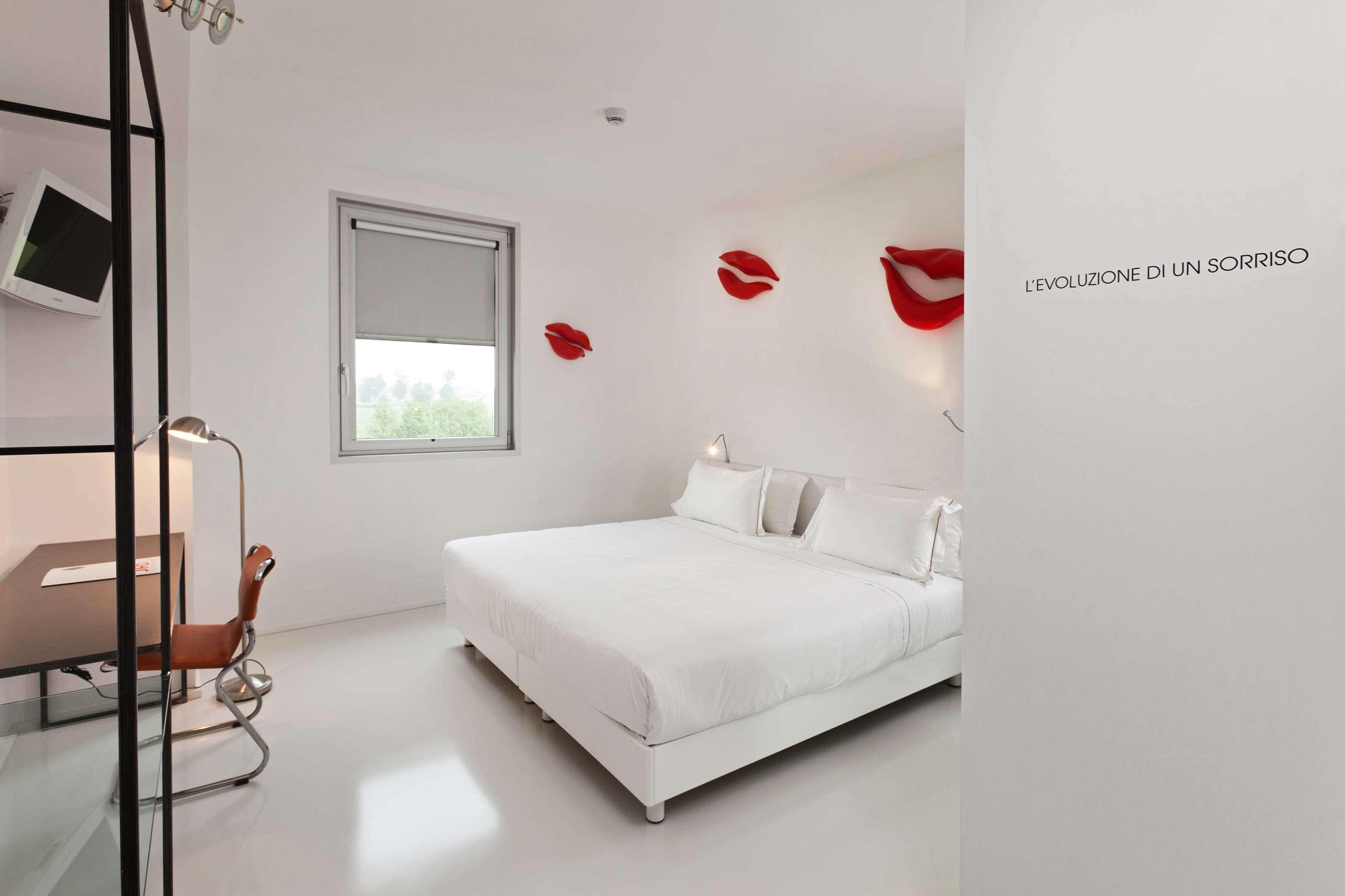 Aiden By Best Western Jhd Dunant Hotel Castiglione Delle Stiviere Exterior foto